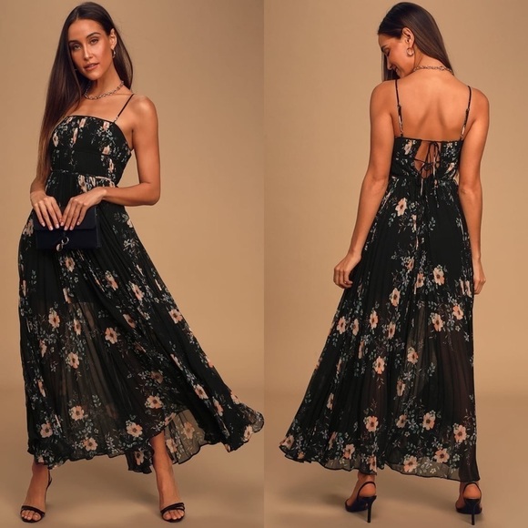 Lulu’s New With Tags Flowering Romance Black Floral Print Pleated Maxi Dress - Picture 13 of 16